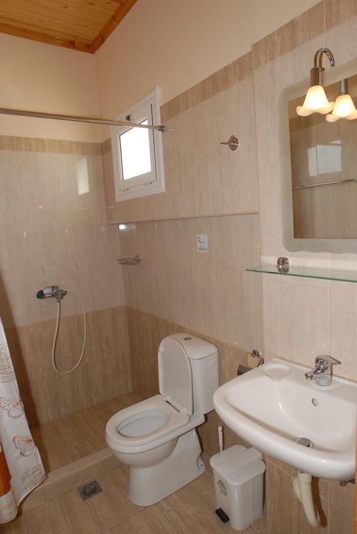 Garden View Apartments Ánaxosz Kültér fotó